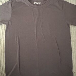 Gildan Gray Short Sleeve Tee Classic Crew Neck